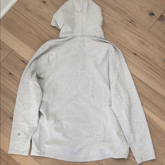 lululemon athletica Men's Hoodie - Picture 5 of 5